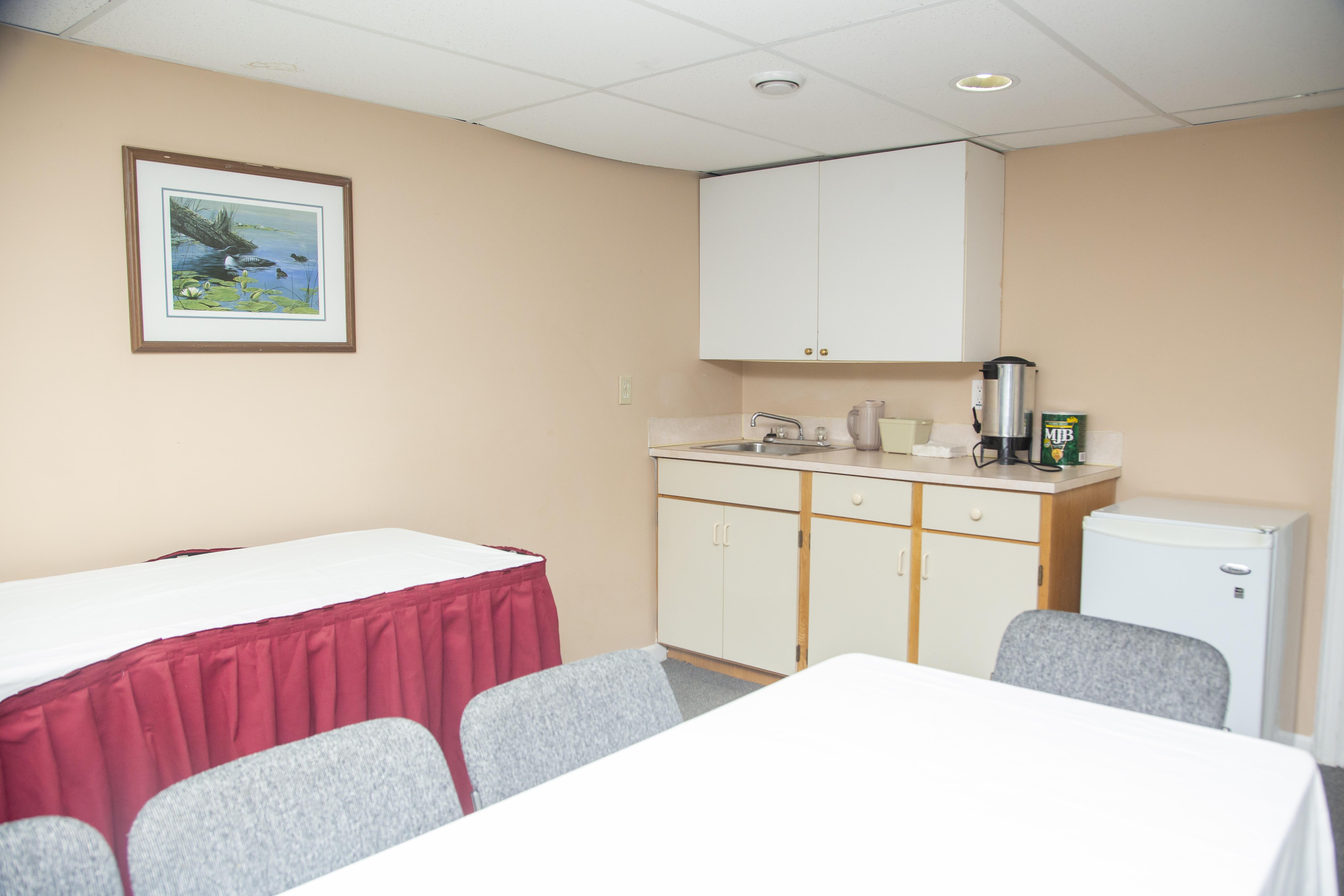 Happy Day Inn Burnaby Exterior photo